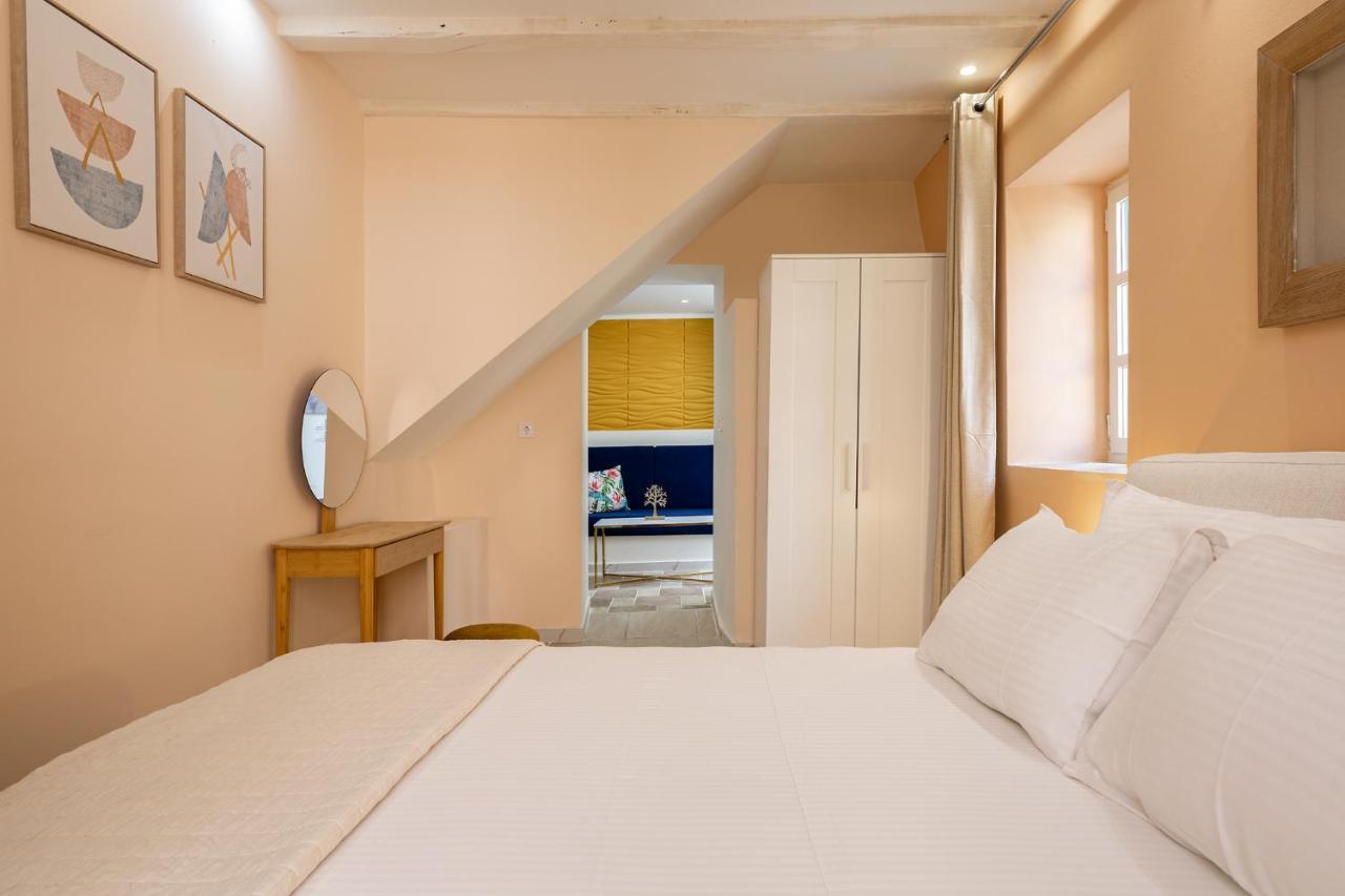 Ydragogeio Rooms Old Town Ханья Экстерьер фото